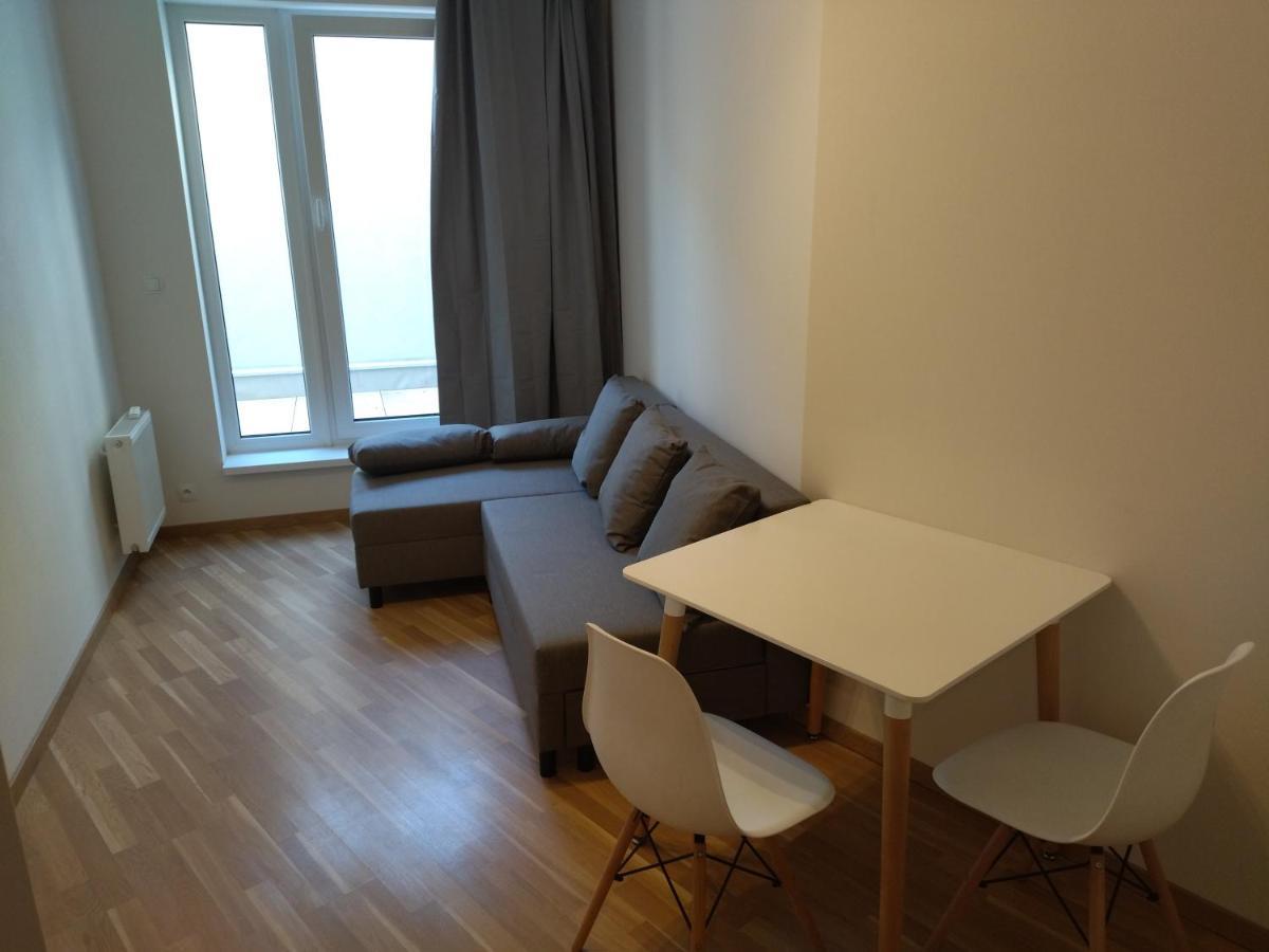 Brand New One Bedroom Apartment #54 In Brand New Building With Free Parking Прага Екстериор снимка